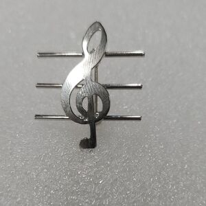 Silver Treble Clef Brooch